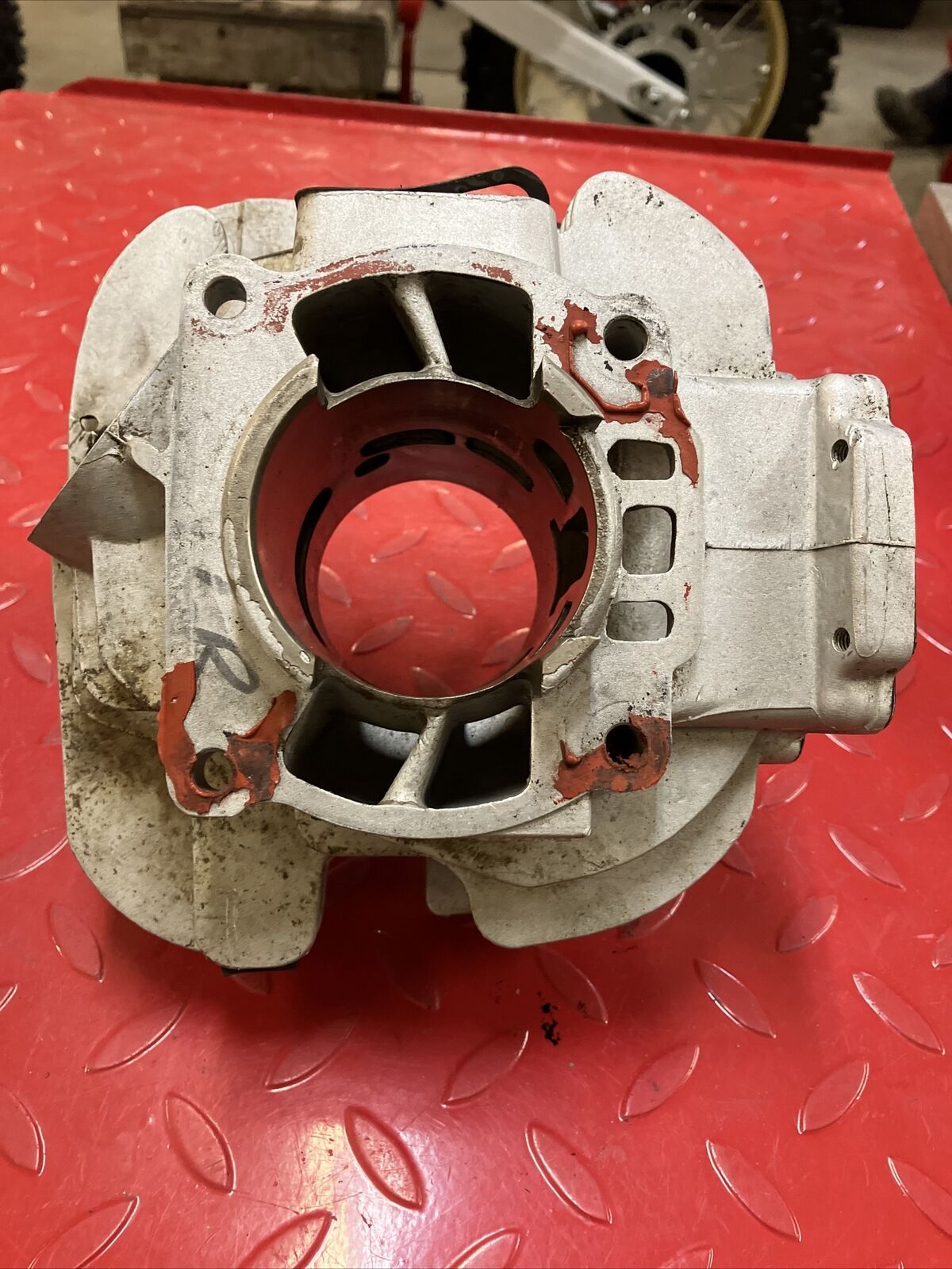 Kawasaki KDX200 1987 cylinder jug barrel 1986