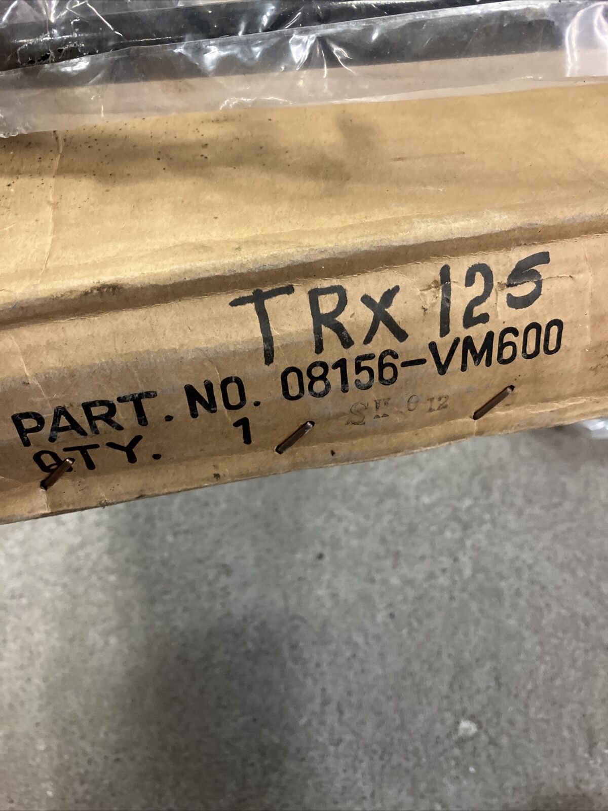 NOS Honda TRX125 hondaline large long mud flap guard kit 08156-vm600