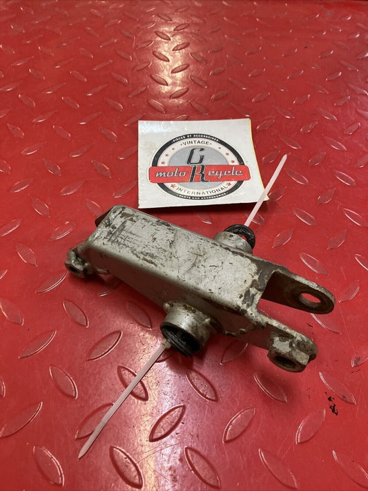Kawasaki KDX200 1987 uni trak rear shock suspension arm linkage