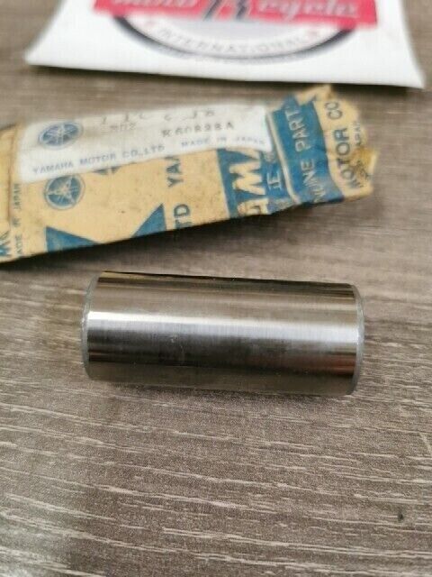 NOS YAMAHA YCS1C CS5 RD200A BW80S PW80E CS3B CRANK PIN 174-11681-00-00 Y155