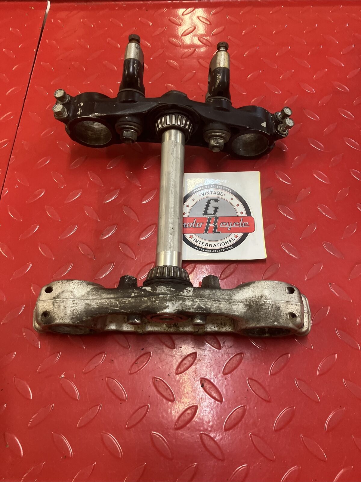 Honda CR250R 1984 steering stem triple clamp tree 53200-KA4-730 CR125R CR500R