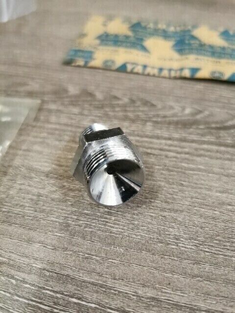 NOS YAMAHA TX650 XS2 XS650H XS1 TX650A XS650 BOLT BANJO 256-13165-01-00 Y168