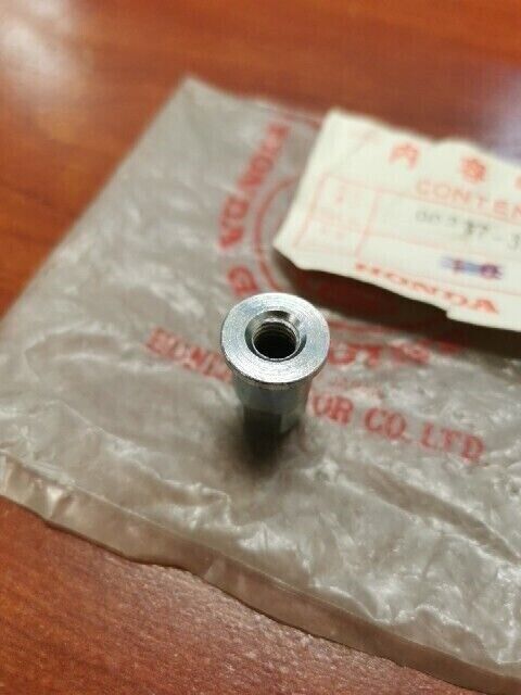 NOS Honda CB350F CB400F SPECIAL NUT (8MM) 90237-333-000 H68