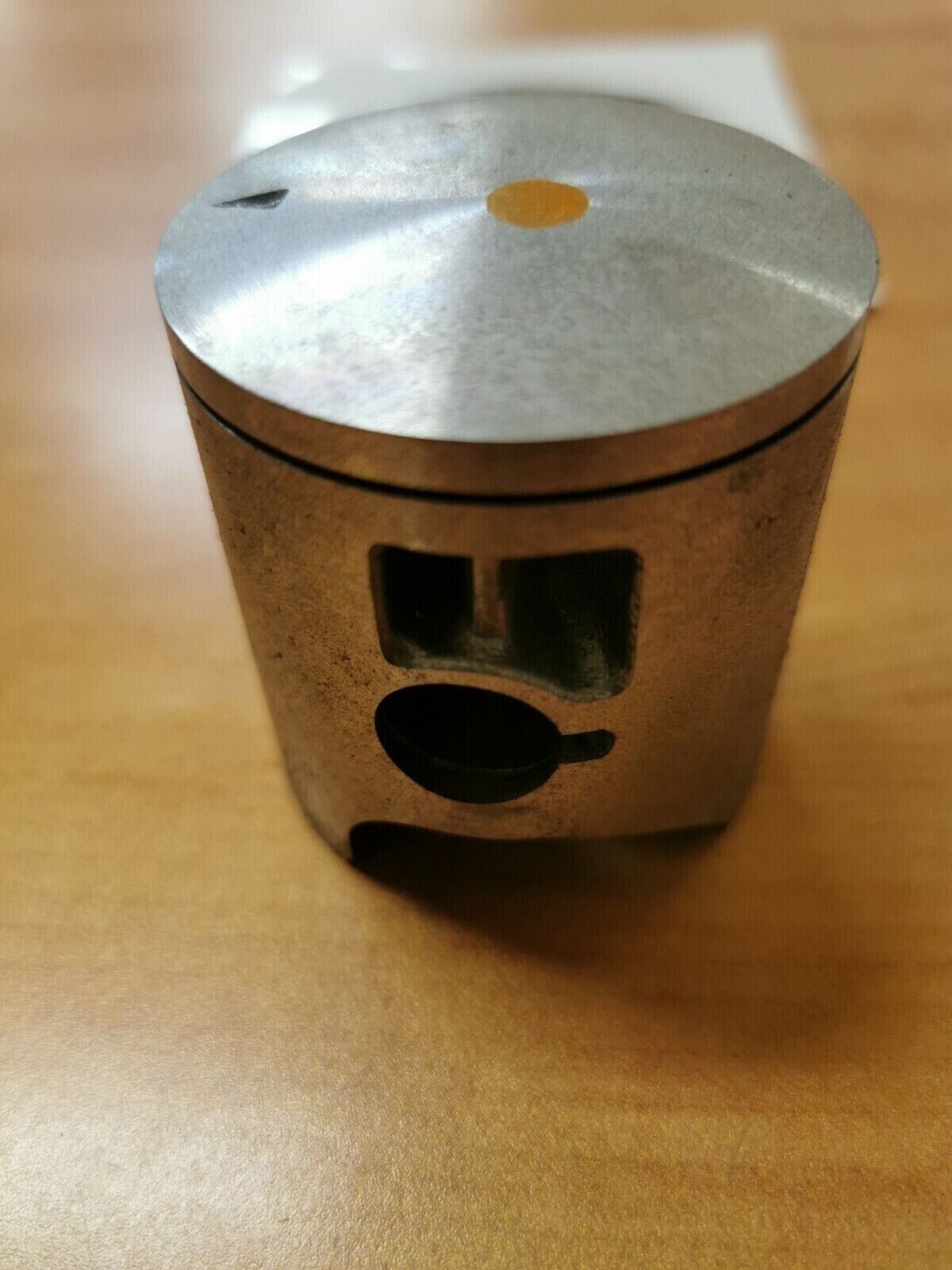 NOS SUZUKI RM125M  1989 - 1991   PISTON 12110-27C06-0F0  S8