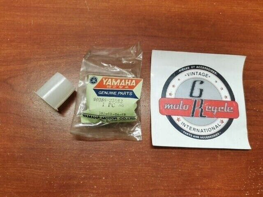 NOS Yamaha GP300 GP440 GPX338 GPX433 SPECIAL NYLON BUSH 90386-25082-00 Y131
