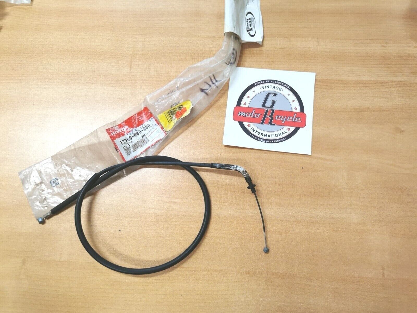 NOS HONDA 1982 VF750  CABLE  CHOKE  17950-MB0-000  H29
