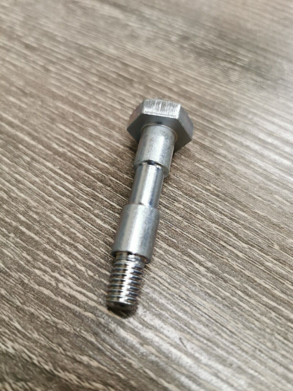 NOS YAMAHA   Yz80   1978-1980  Rear Swingarm Cushion Bolt 2j5-22125-00  Y57