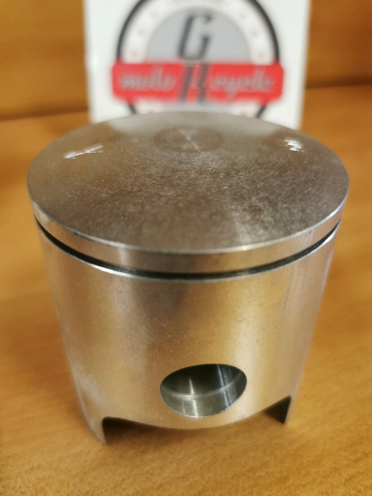 NOS YAMAHA GP433  1972  1973   PISTON  0.50 2ND O.S   820-11636-02-00  Y46