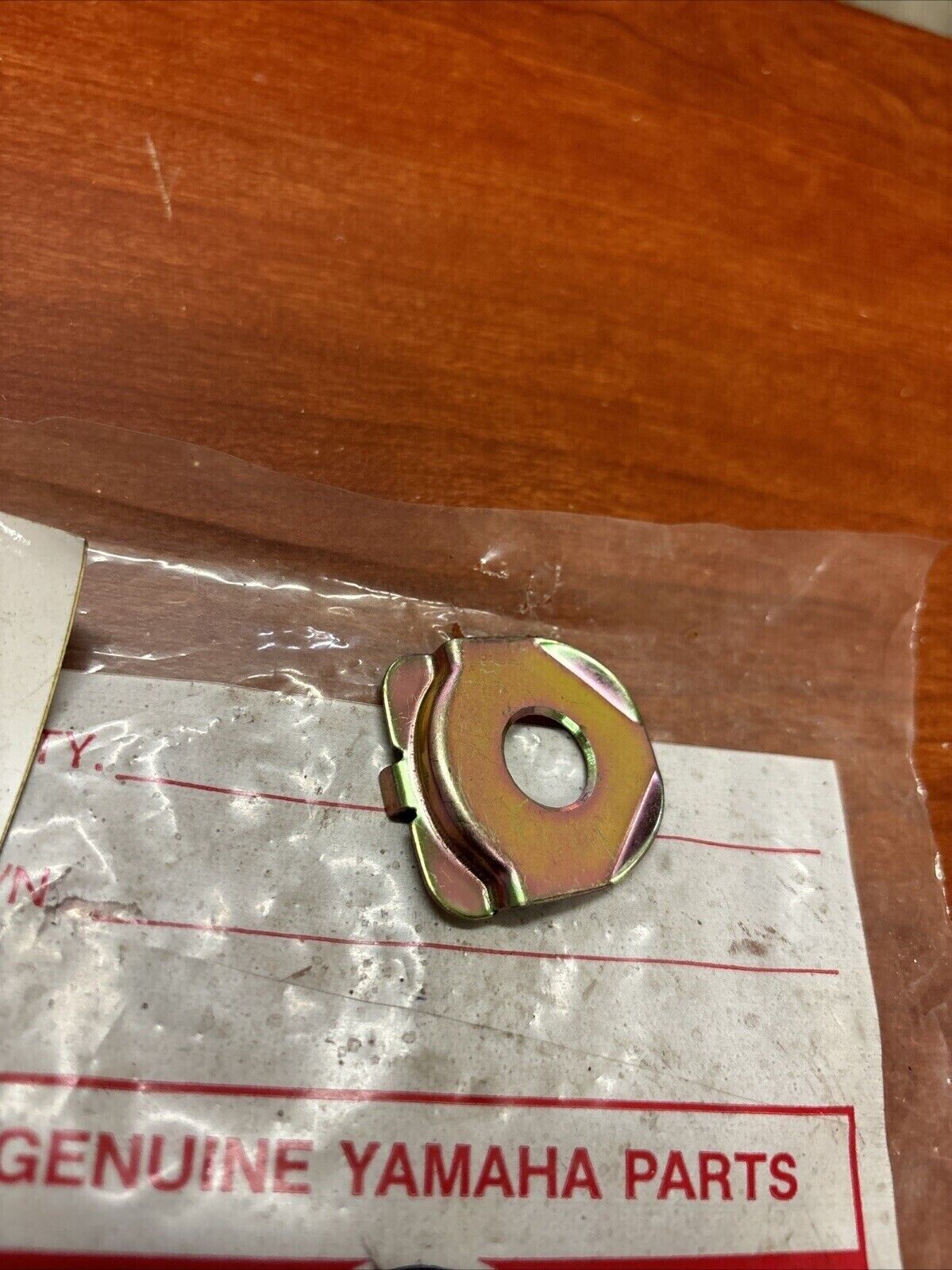 NOS Yamaha EXHAUST PIPE GASKET 838-17646-01-00 SUB 90215-12084-00 Y177