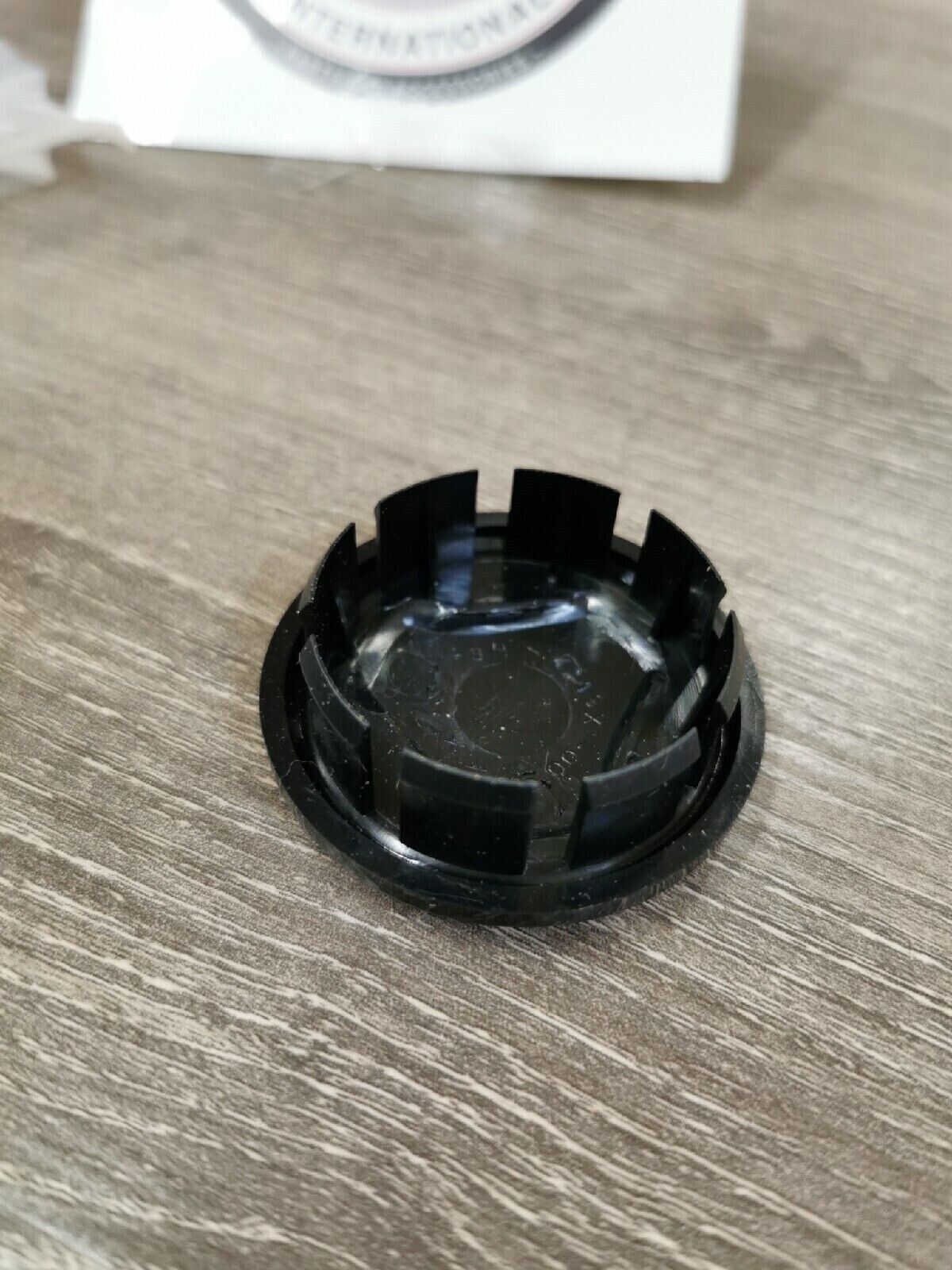 NOS YAMAHA XVS95 XV1600 2003 - 2014   COVER  4KM-2219X-00-00 Y51