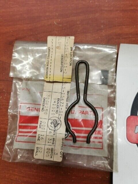 NOS Yamaha LC50 MA50 PW50 QT50 CLIP 3L5-15673-00-00 Y119