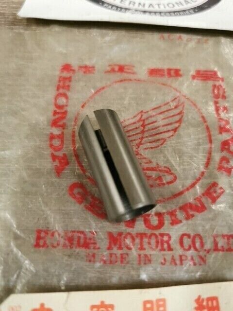 NOS HONDA SL70 SL70K1 XL70 VALVE THROTTLE 16111-118-004 H81