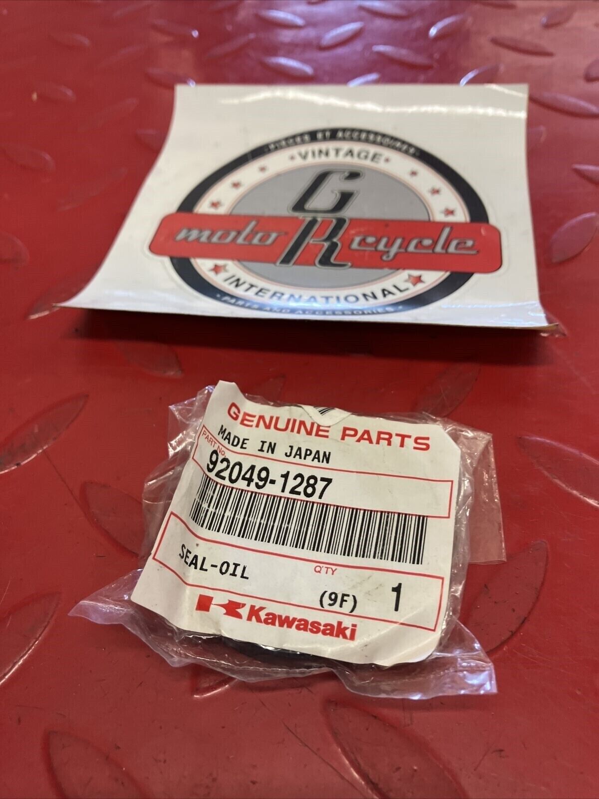 NOS KAWASAKI OIL SEAL 92049-1287 K12