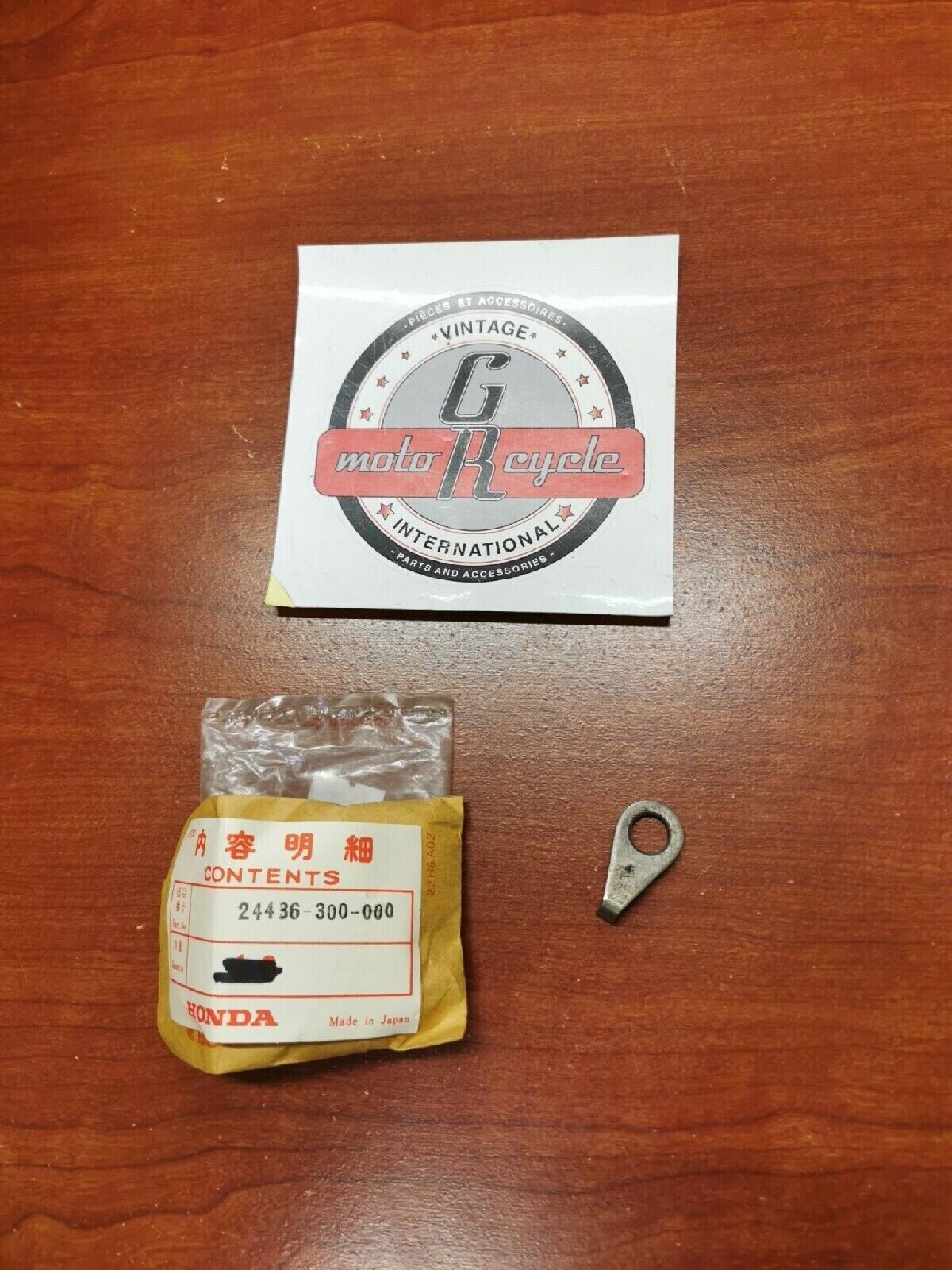 NOS Honda CB750K PLATE SHIFT FORK SHAFT STOPPER 24436-300-000 H33