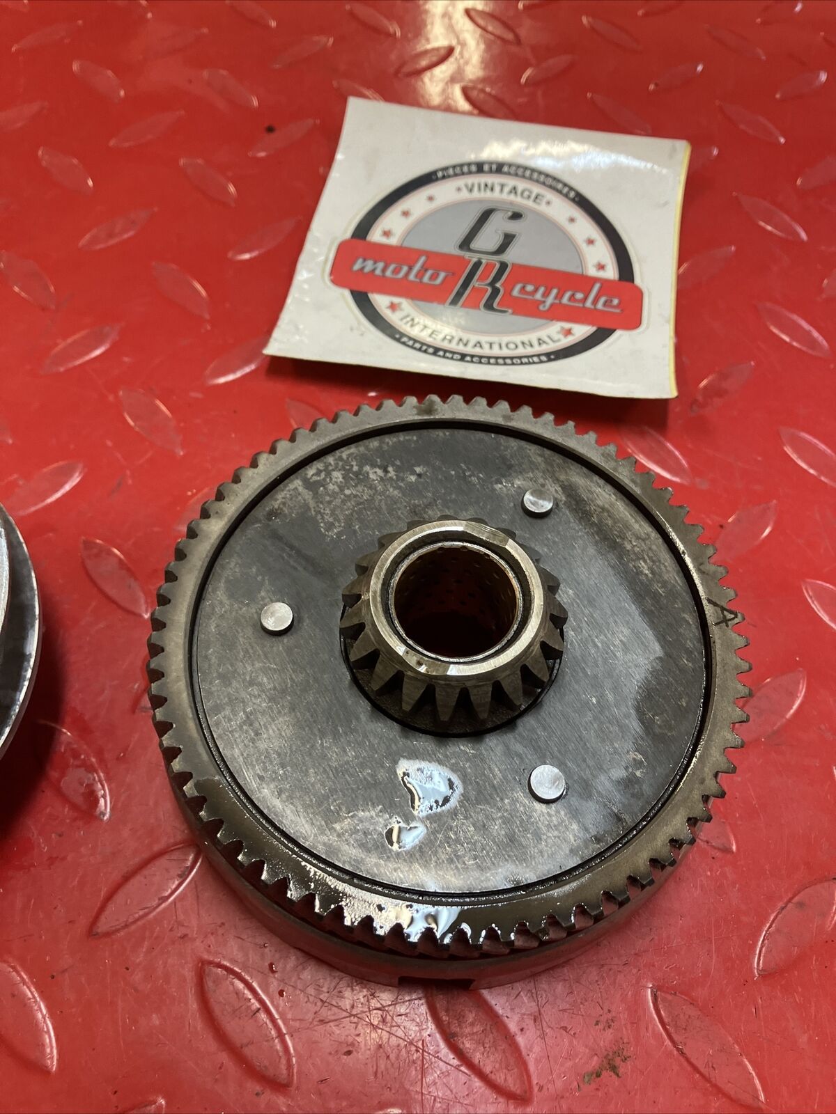 Yamaha DT80 1982 clutch basket hub pressure plate assy GT80 1T0-16150-01-00