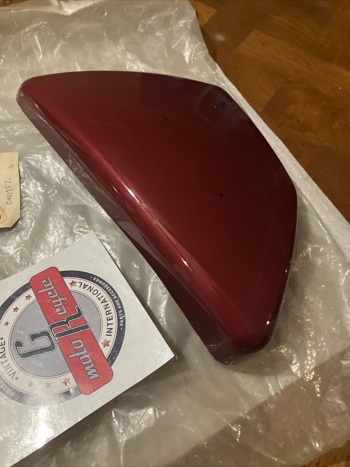NOS Suzuki GN125 1982 1983 RIGHT SIDE COVER PANEL 47111-05301-05L S34