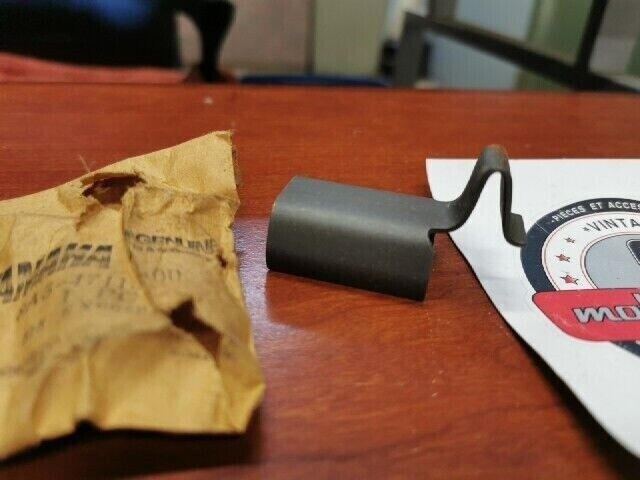 NOS Yamaha BR250 CF300 CS340 ET340 PZ480 SLIDE METAL 8A5-47115-00-00 Y130