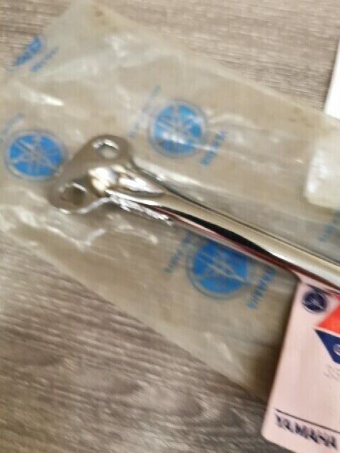 NOS YAMAHA RD350A RD350 RD250 RD250B RD250A STAY FENDER 1 351-21513-00-00 Y157