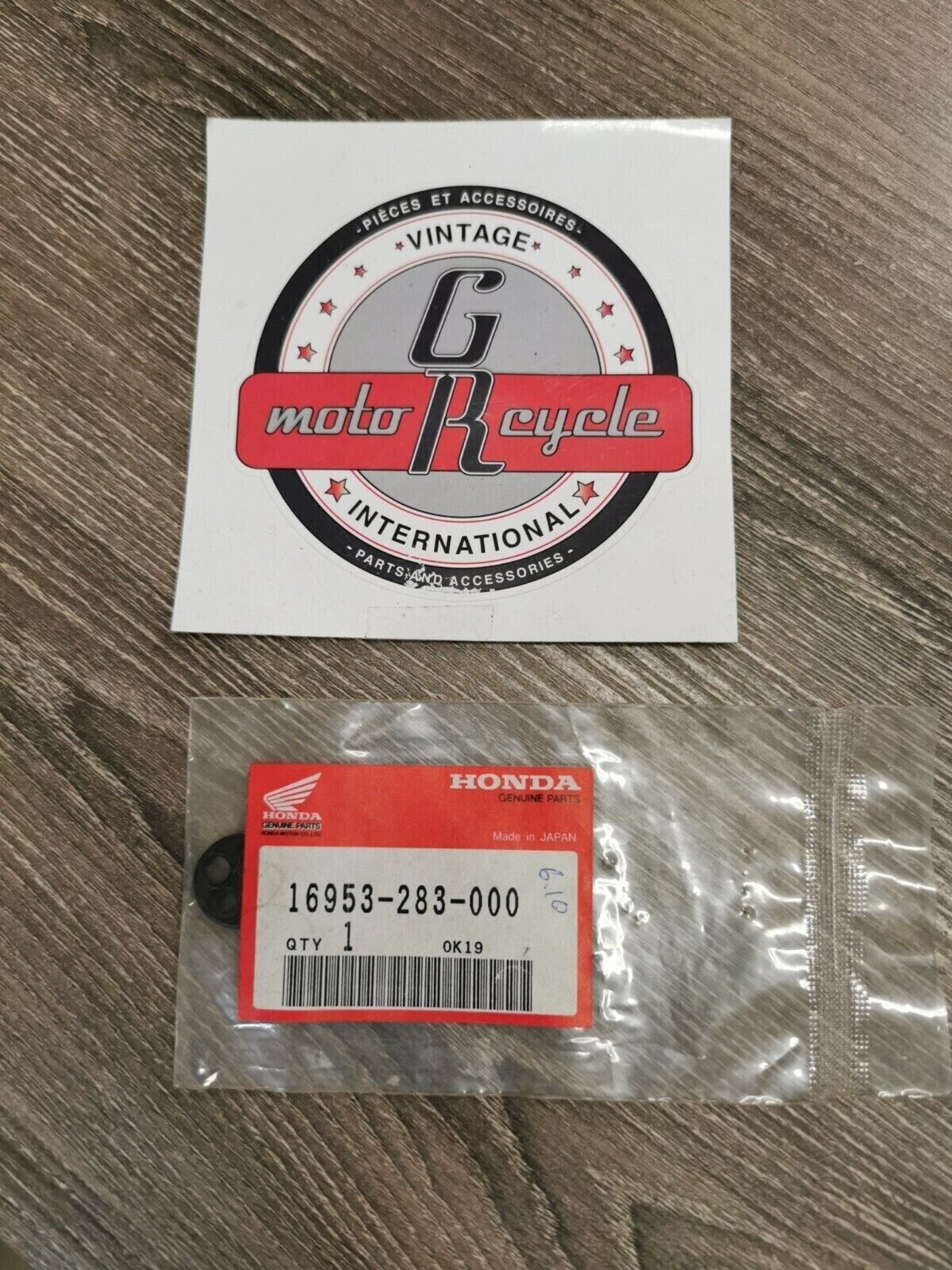 NOS HONDA  CL175  PETCOCK GASKET  16953-283-000 H52