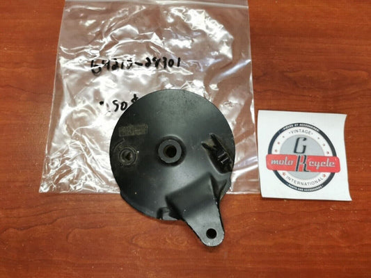 NOS SUZUKI 1973 - 1975 TM125 REAR HUB PANEL 64210-28301 SUB. 64210-28302 S30