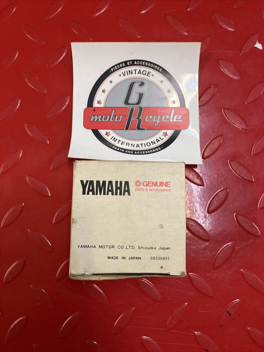 NOS Yamaha IT250 1983 PISTON 20/S .50 25y-11636-00-00 38W-11630-21-00 Y17