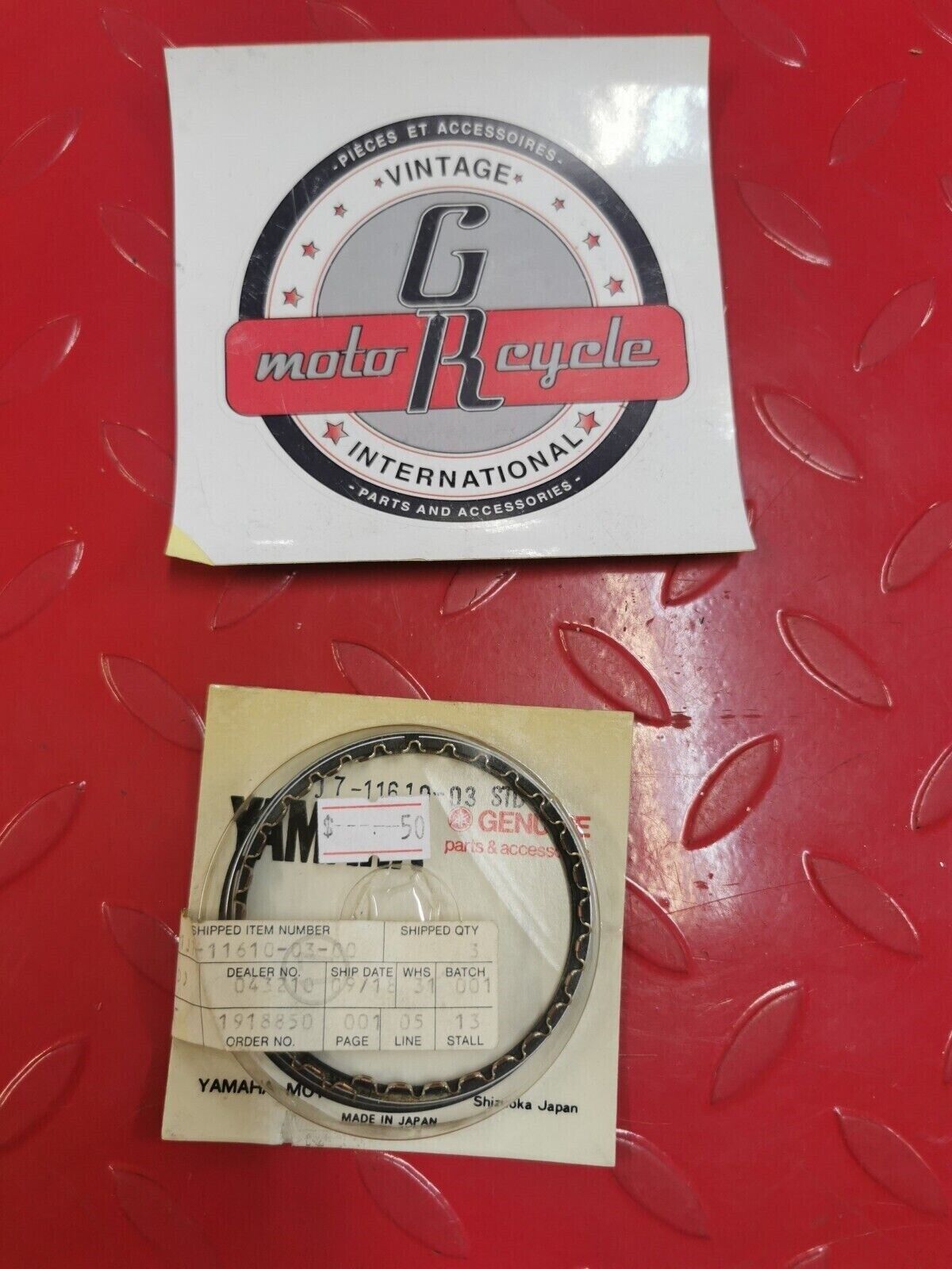 NOS YAMAHA XS750 1977 PISTON RING SET STD 1J7-11610-03-00 Y27