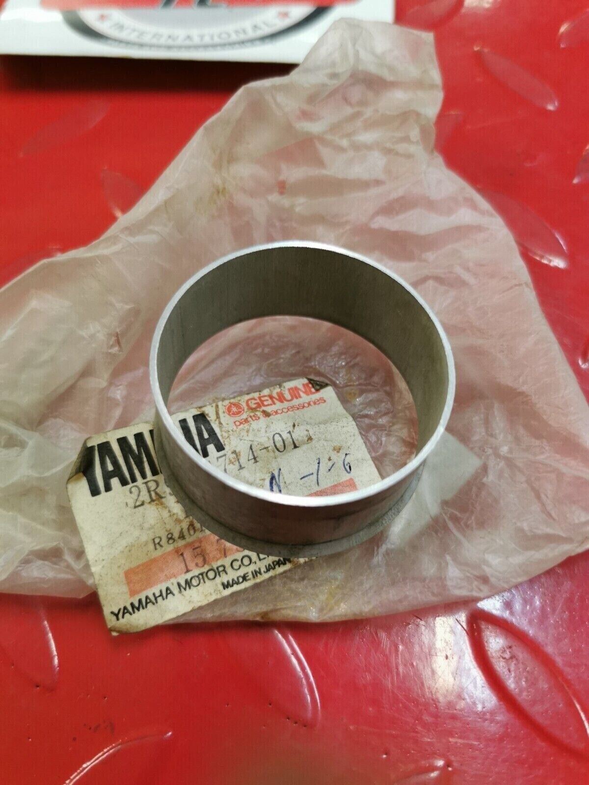 NOS Yamaha GASKET MUFFLER JOINT 2R9-14714-01-00 Y26