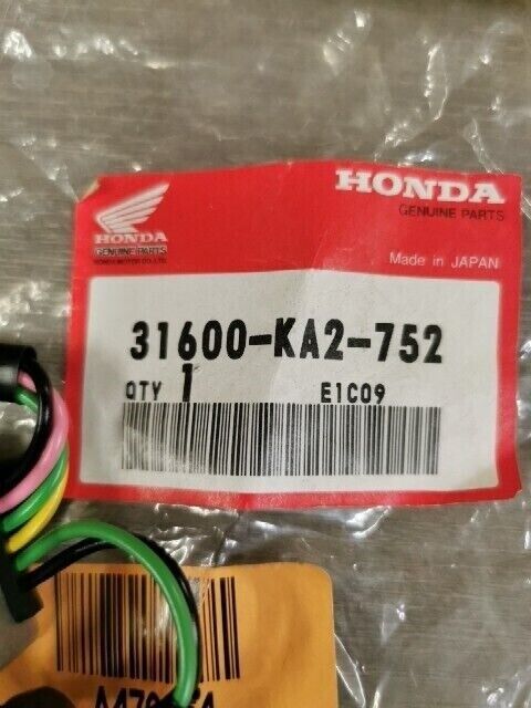 NEWNOS HONDA XR200R XR250R XR400R Voltage Rectifier Regulator 31600-KA2-752 H109