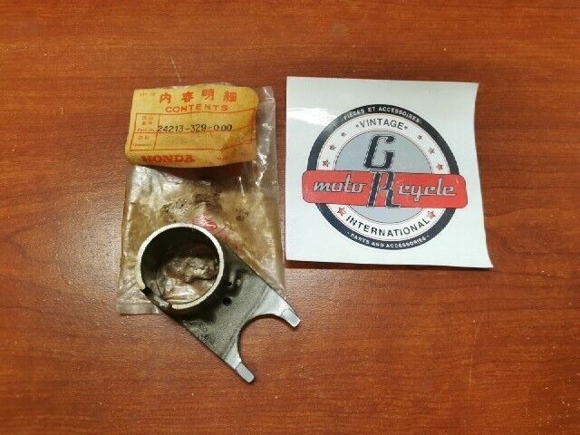 NOS Honda XL250 XL350 K0 K1 CENTER GEARSHIFT FORK 24213-329-000 H75