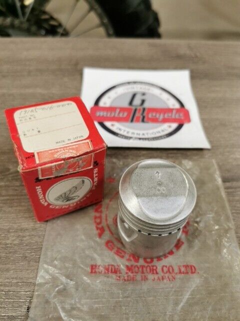 NOS HONDA C115 PISTON 1.00 13105-016-000 H77
