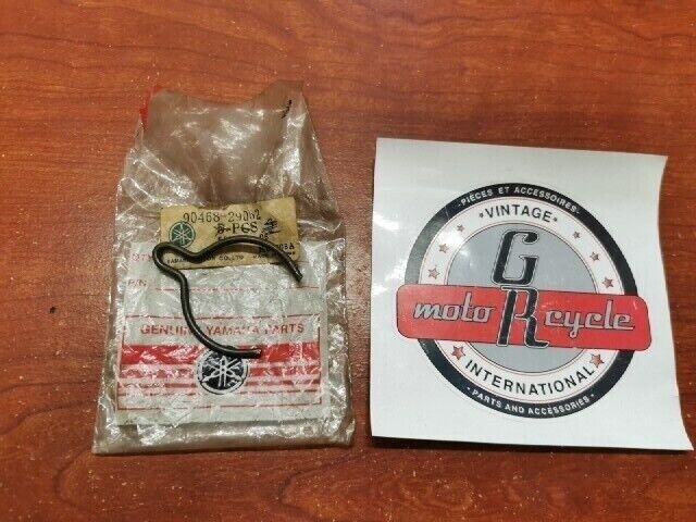 NOS Yamaha TX650 XS2 XS650 CLIP 90468-29062-00 Y111