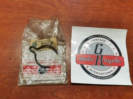 NOS Yamaha TX650 XS2 XS650 CLIP 90468-29062-00 Y111