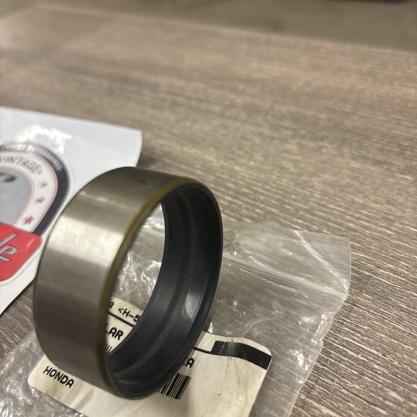 NOS Honda ATC125M TRX125 TRX200SX DUST SEAL COLLAR (A) 91265-HB3-003 SUB H158