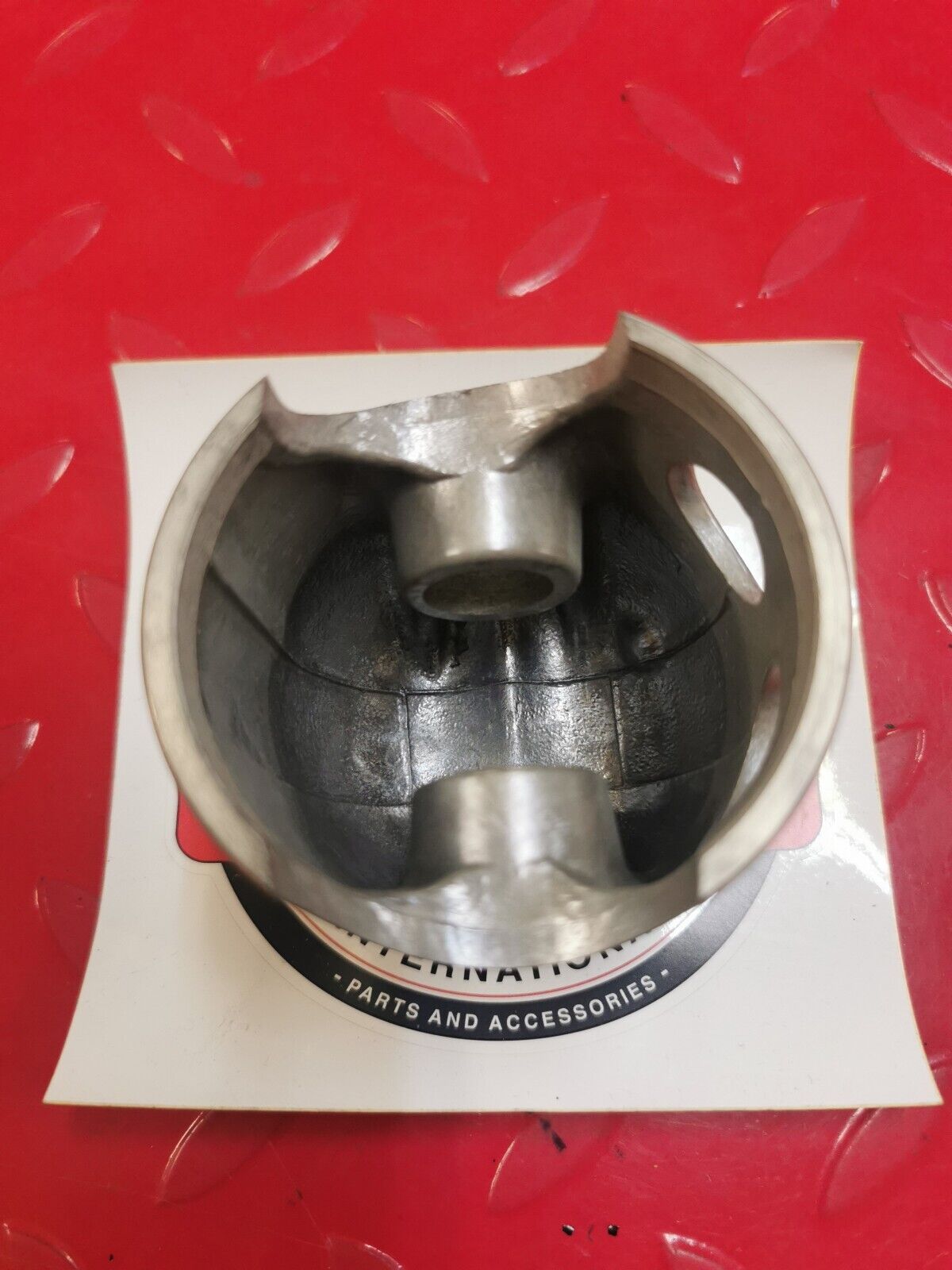 NOS Yamaha RD400 PISTON 3J7-11631-00-96 Y17