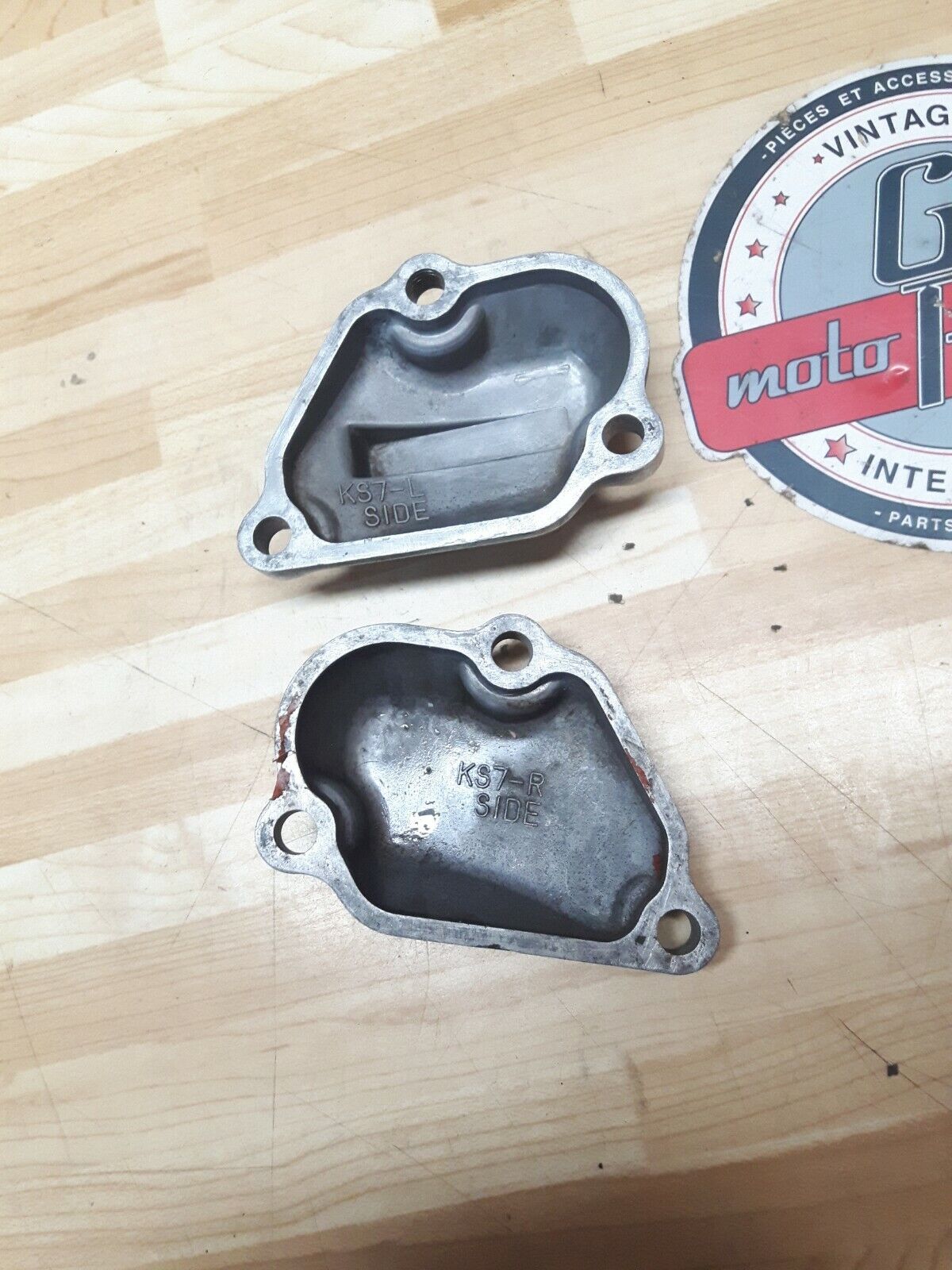 CR250R 1991 cylinder exhaust valve left right cover 1988 - 1991 12106-KS7-830