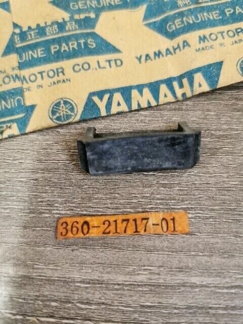 NOS YAMAHA XS500B SR185H XS750D RD250 RD350 XS650 DAMPER 360-21717-01-00 Y155