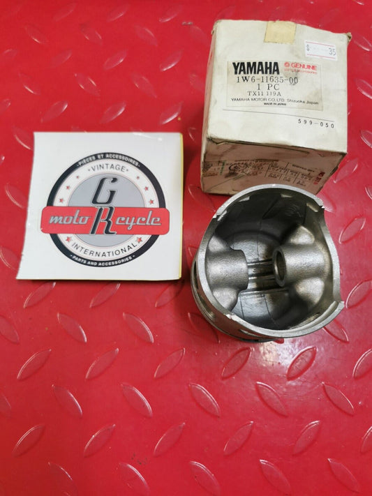NOS YAMAHA IT400 Piston 1st O S 1W6-11635-00-00 Y33
