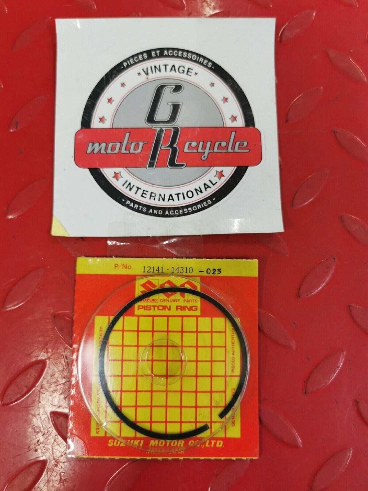 NOS SUZUKI RM250 1982 1983 1984 1985 RING SET PISTON OS 0.25 12141-14310-025 S11