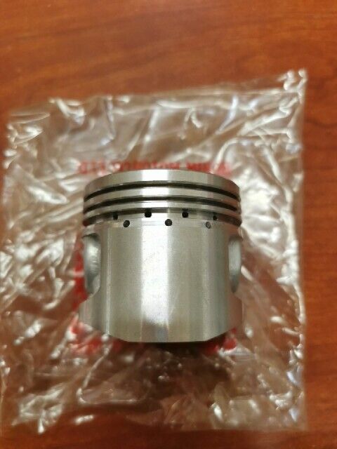 NOS Honda CB500 K1 K2 PISTON (OS 0.25) 13102-323-000 SUB. 13102-323-405 H62