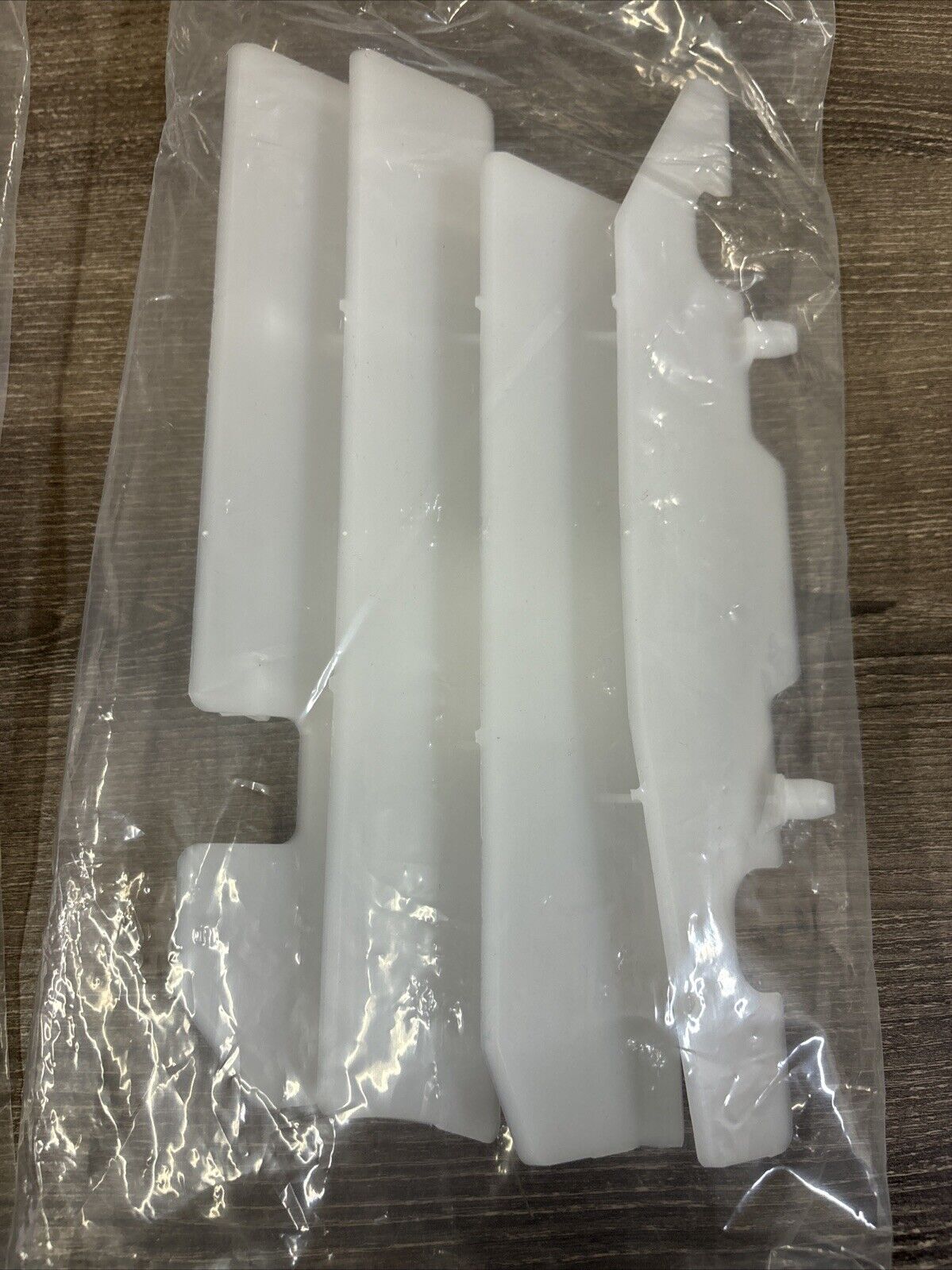 NEW NOS Honda CR125R RIGHT LEFT RADIATOR GRILLE 19033-KZ4-J20 19034-KZ4-J20 H137
