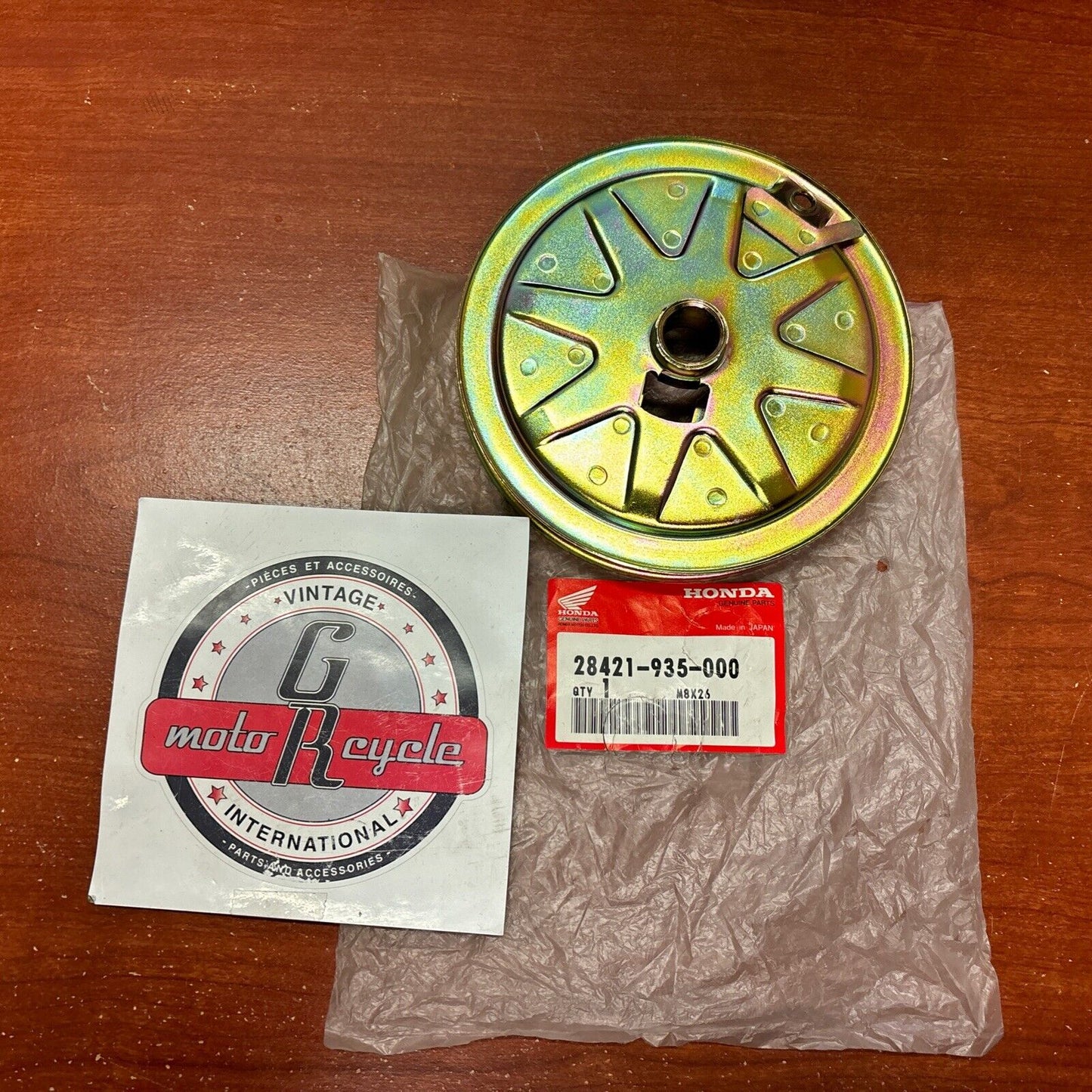 NOS Honda MARINE RECOIL STARTER PULLEY 28421-935-000 H154