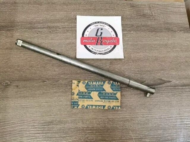 NOS YAMAHA FS1 FS1DX FS1E 1974 1975 AXLE PEDAL 283-27812-00-00 Y190