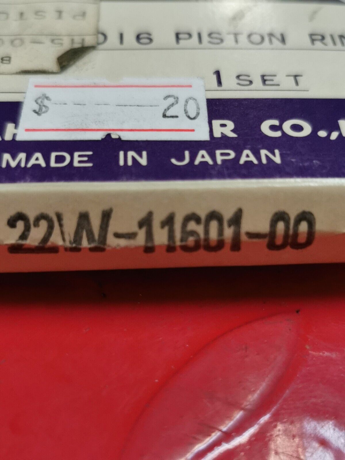 NOS YAMAHA Piston Ring Set 22W-11601-00-00 Y32