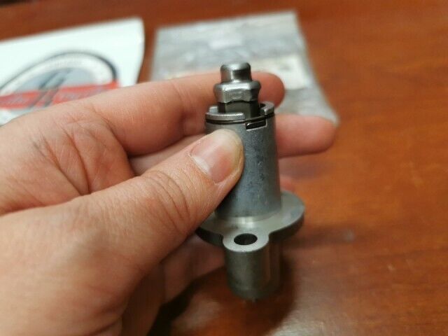 NOS Yamaha TT250R TTR250 TW200 YFB250 CAM CHAIN TENSIONER 3GC-12210-10-00 Y105