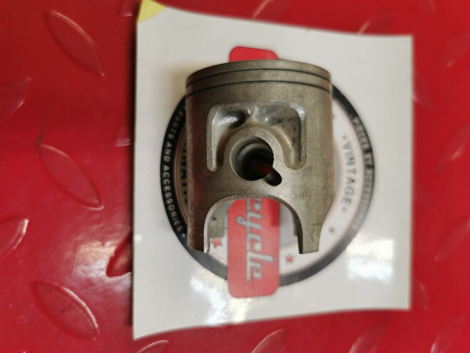 NOS Yamaha YZ80 1983 PISTON 4 O/S 1.00 22W-11638-01-00 Y27