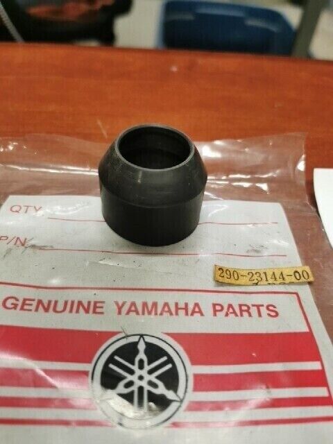 NOS Yamaha DT80 GT80 GTMX LB50 LB80 DUST SEAL 290-23144-00-00 Y132