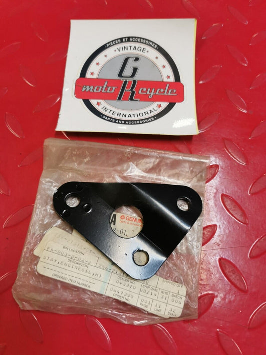 NOS YAMAHA XS2 XS1 TX650 1970 - 1973 STAY ENGINE 5  256-21318-01-00 Y31