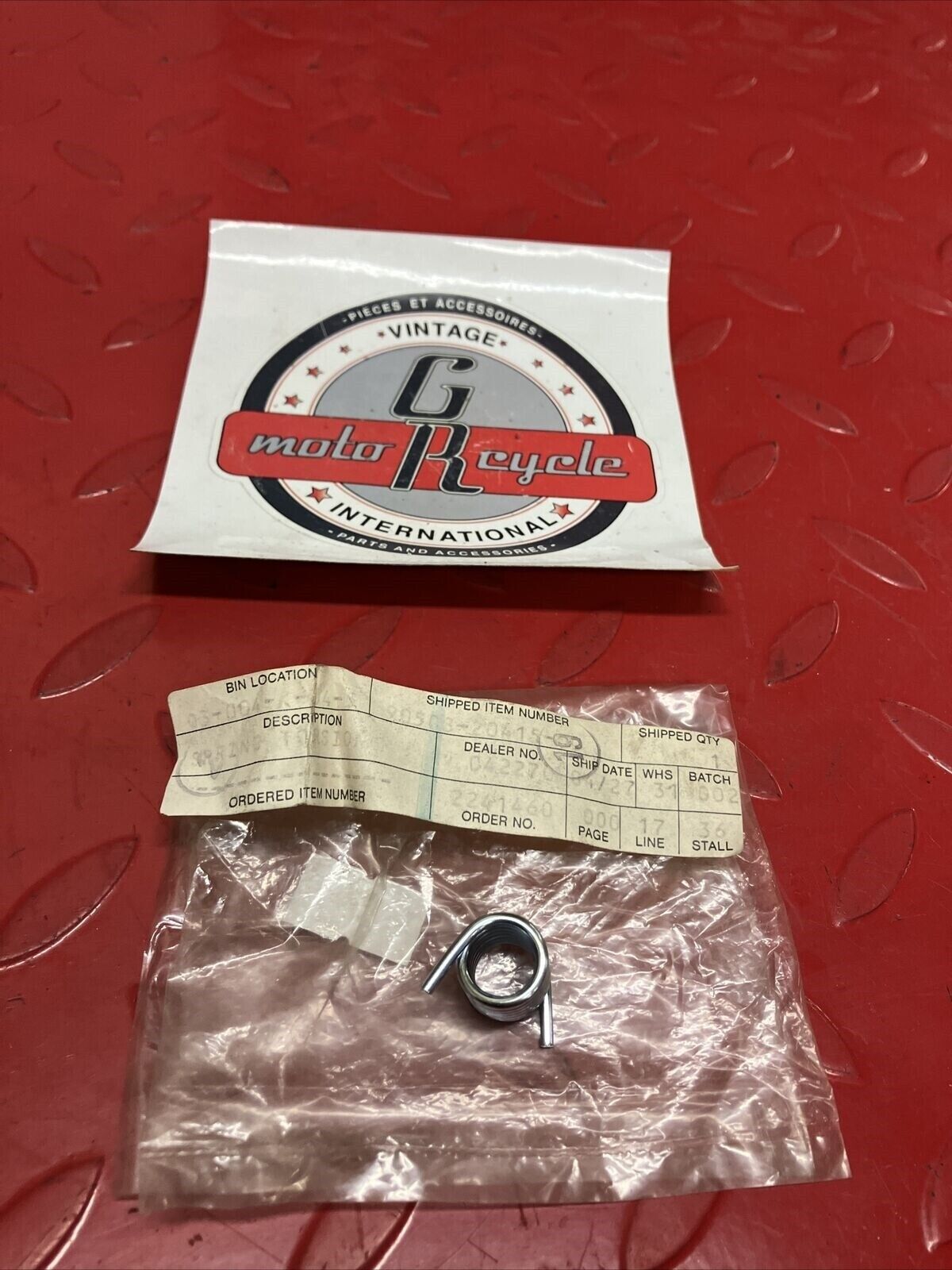 NOS YAMAHA SHIFTER SPRING TORSION 90508-20415-00 Y64