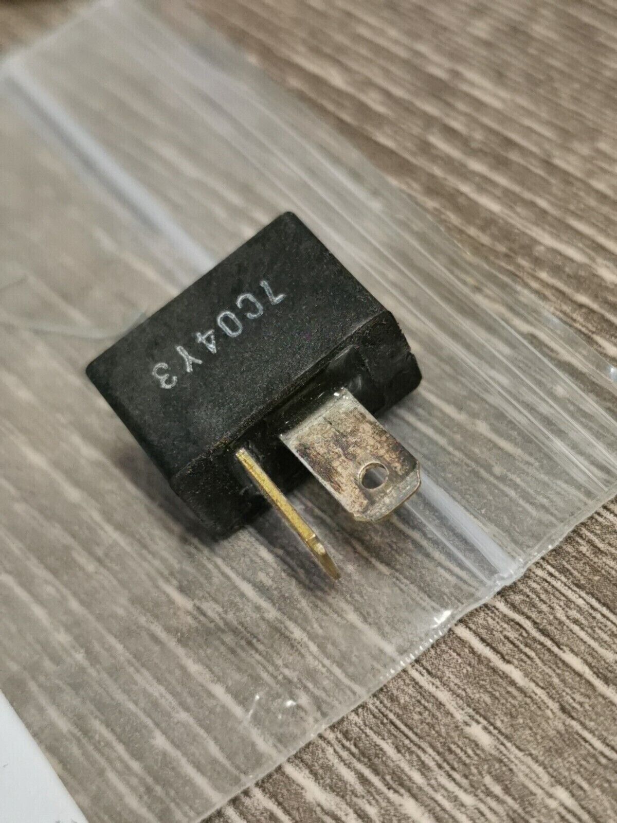 NOS HONDA CBR1000F RECTIFIER ASSY  SILICON SHINDENGEN  31700-124-003 H59