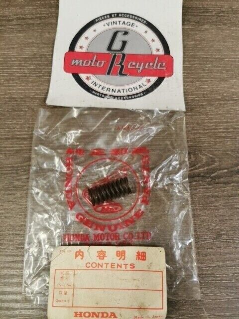 NOS HONDA C92 C95 CA92 CA95 CB92 CB95 SPRING VALVE 14761-200-000 H95